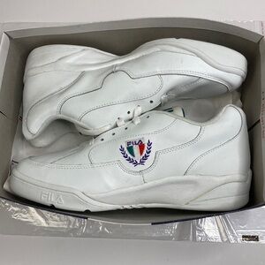 Vintage FILA Women White Leather Tennis Shoe Sneaker size 9-1/2